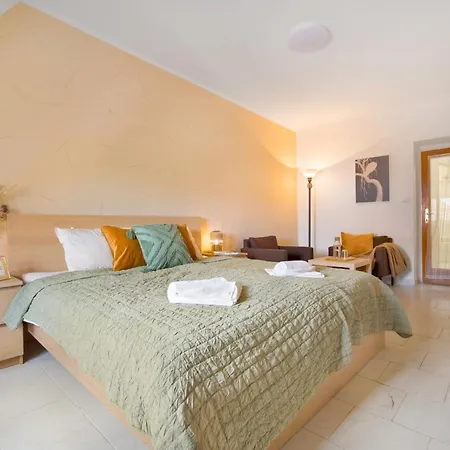 Village Peace #29 By Goodnite Cz - U Libusky Guest house Brno